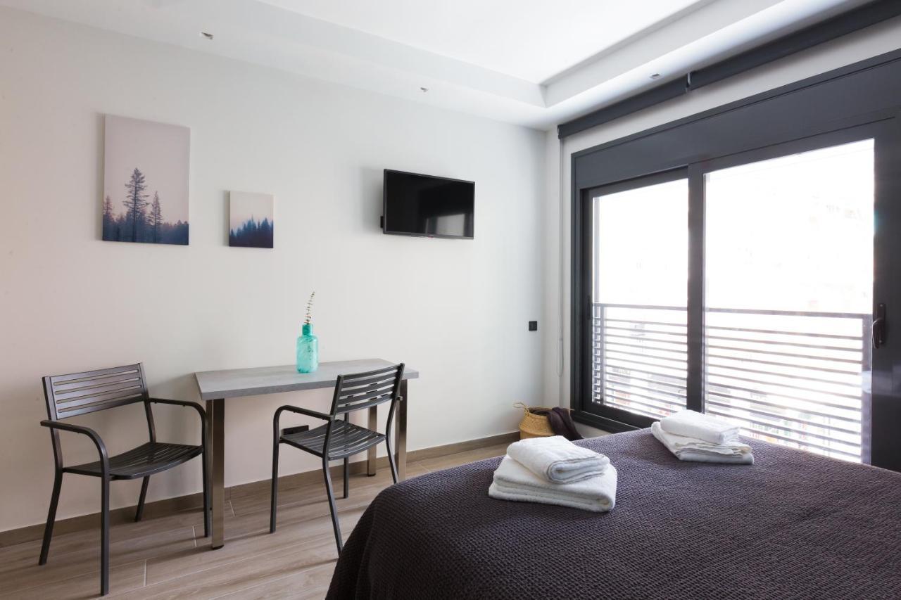 12 Reasons Why Metaxourgeio Aparthotel Aten Exteriör bild
