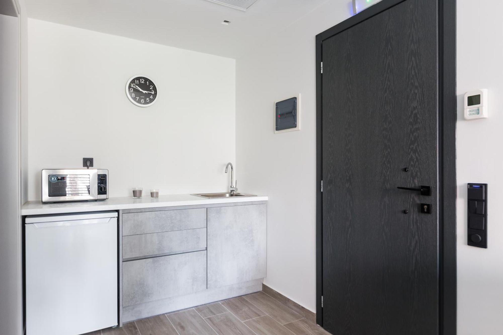 12 Reasons Why Metaxourgeio Aparthotel Aten Exteriör bild